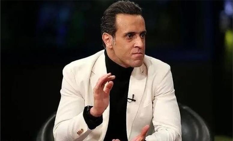 بیوگرافی علی کریمی