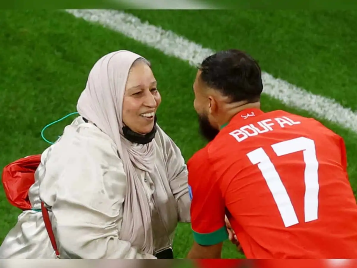 مادر حکیم زیاش