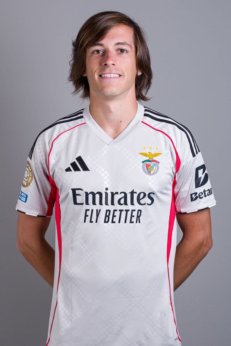 Alvaro Carreras wallpaper hd