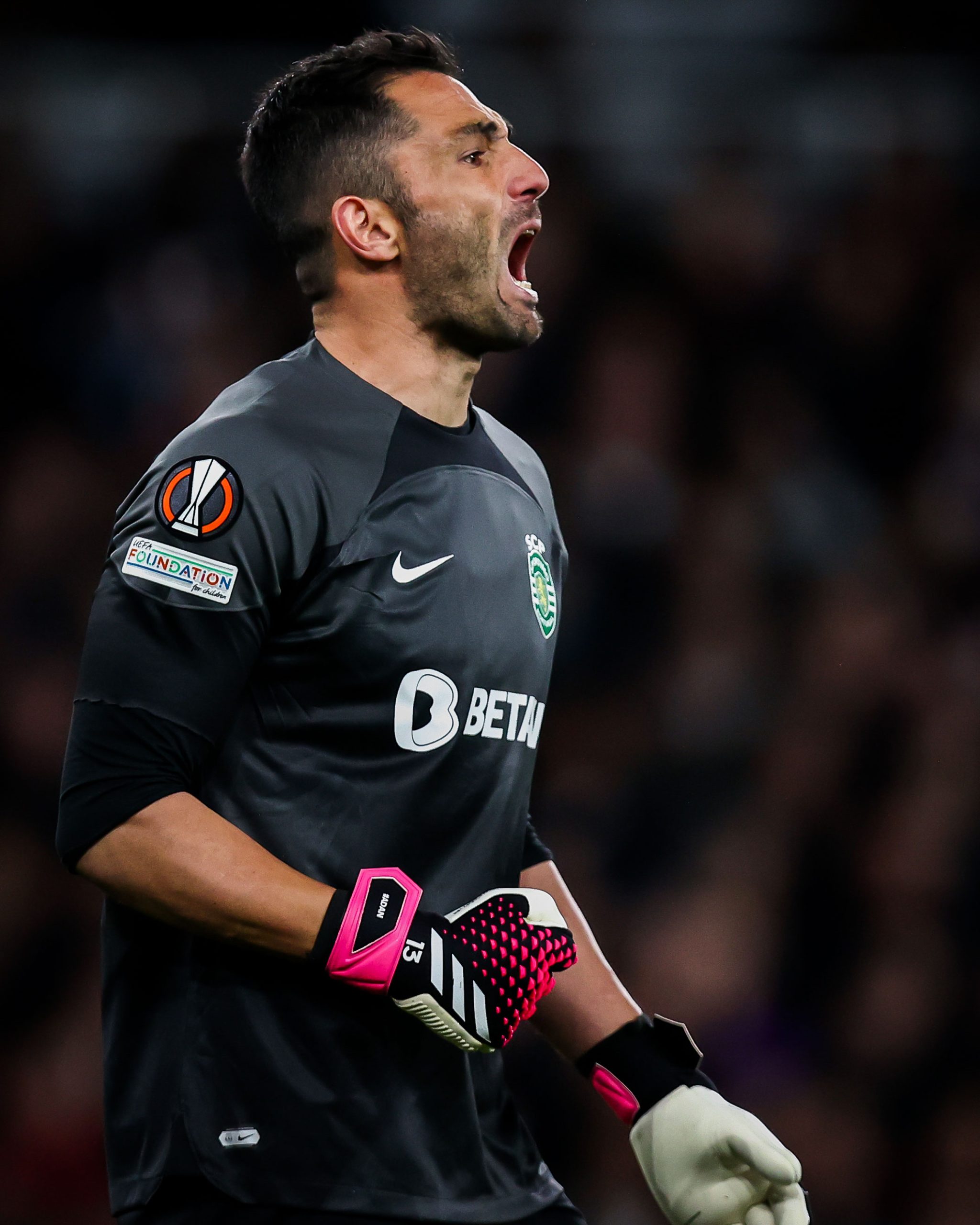 wallpaper 4k Antonio Adan