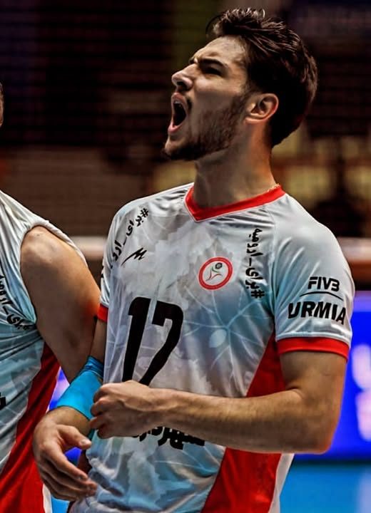 wallpaper Arian Mahmoudinejad
