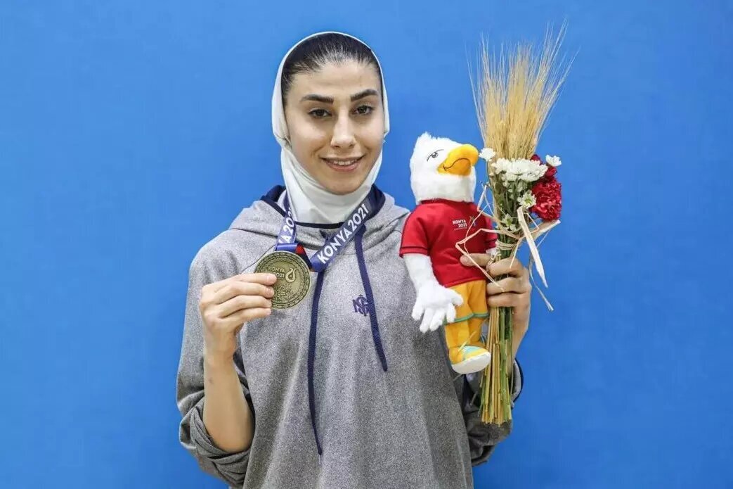 ناهید کیانی