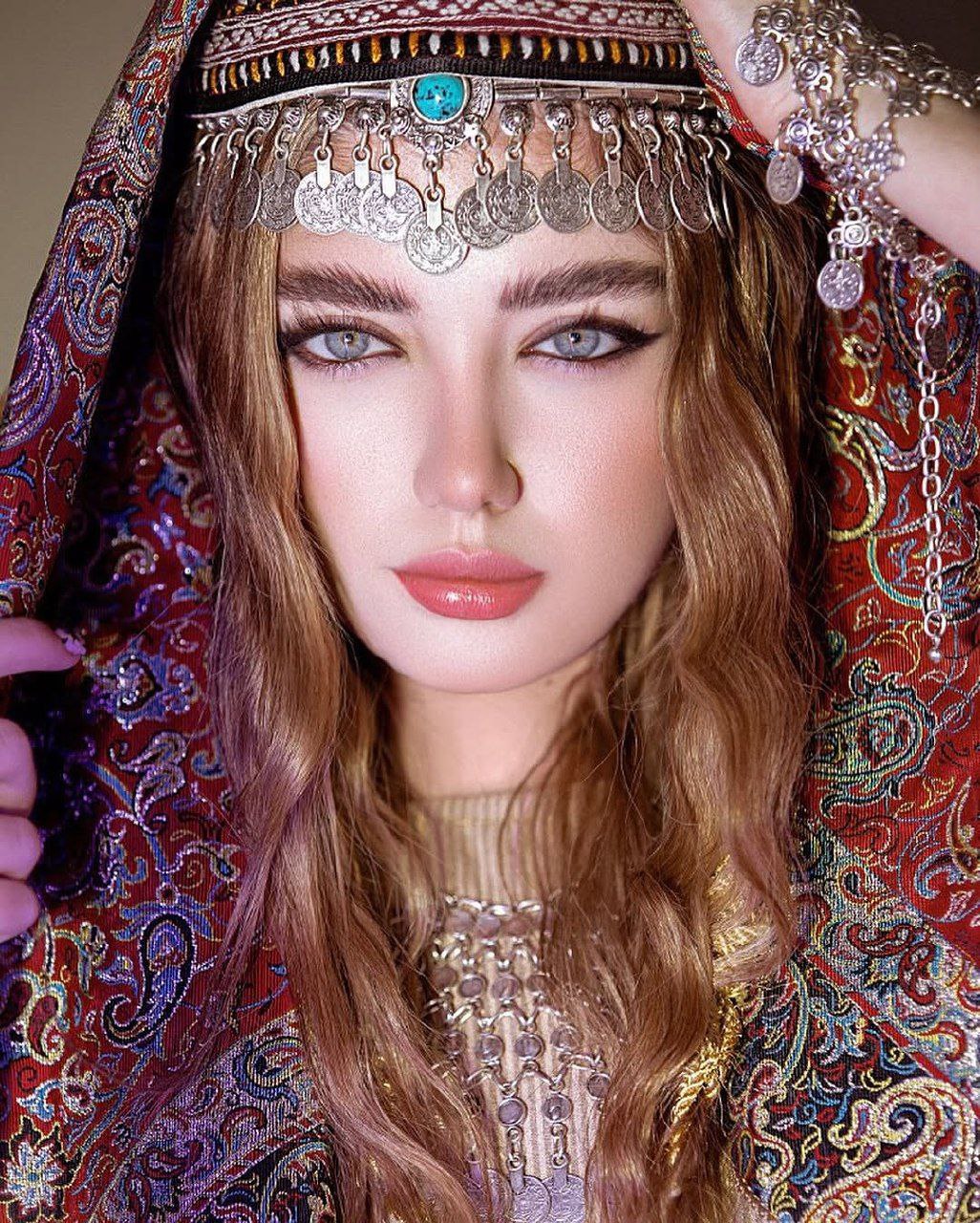 عکس نگین حق دوست