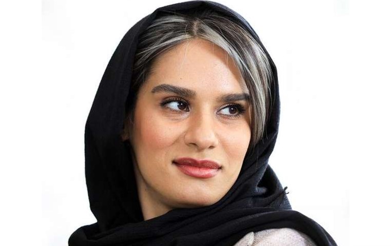 مهناز ذکایی چه کسی هست