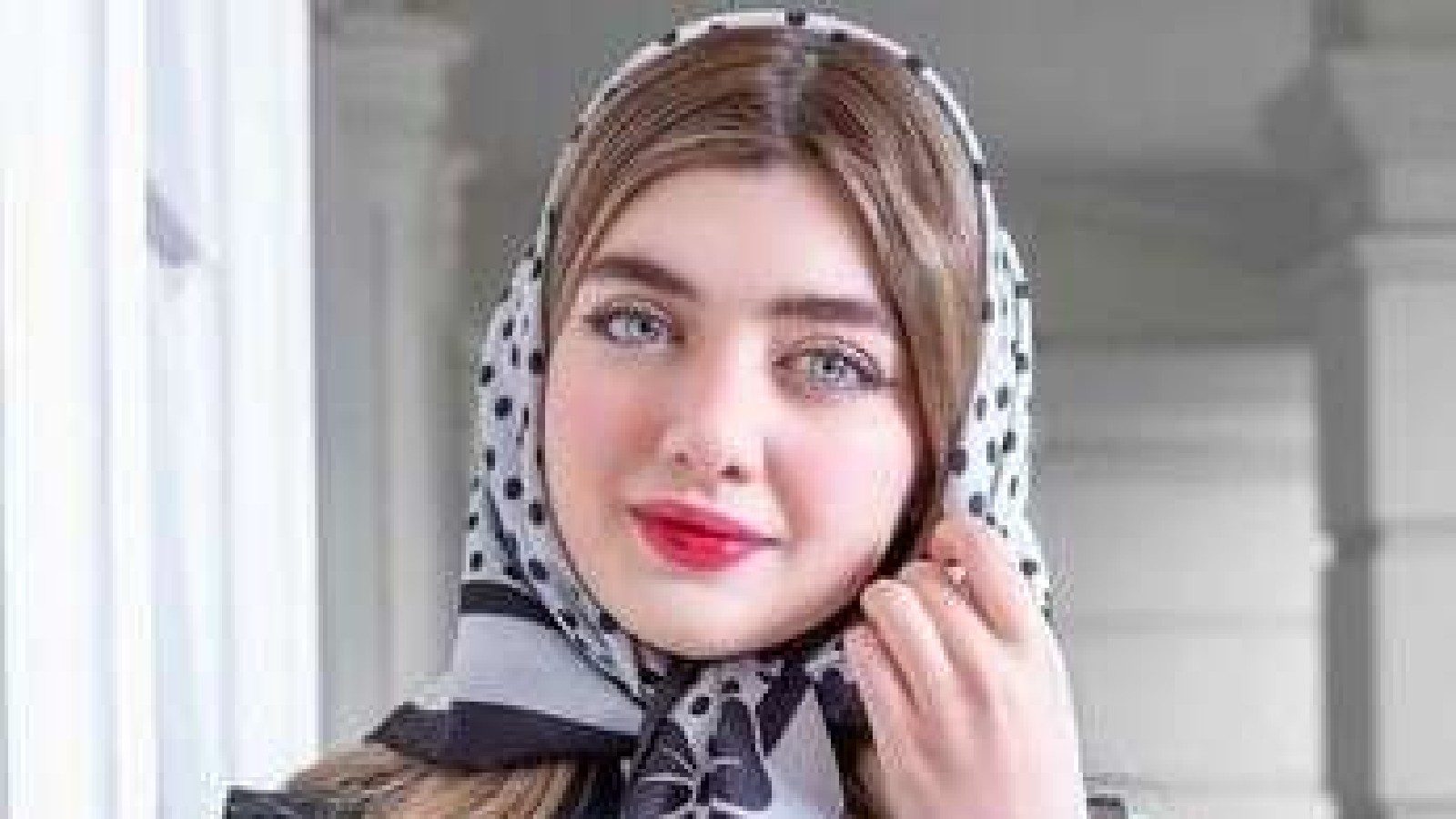 عکس پروفایل نگین حق دوست